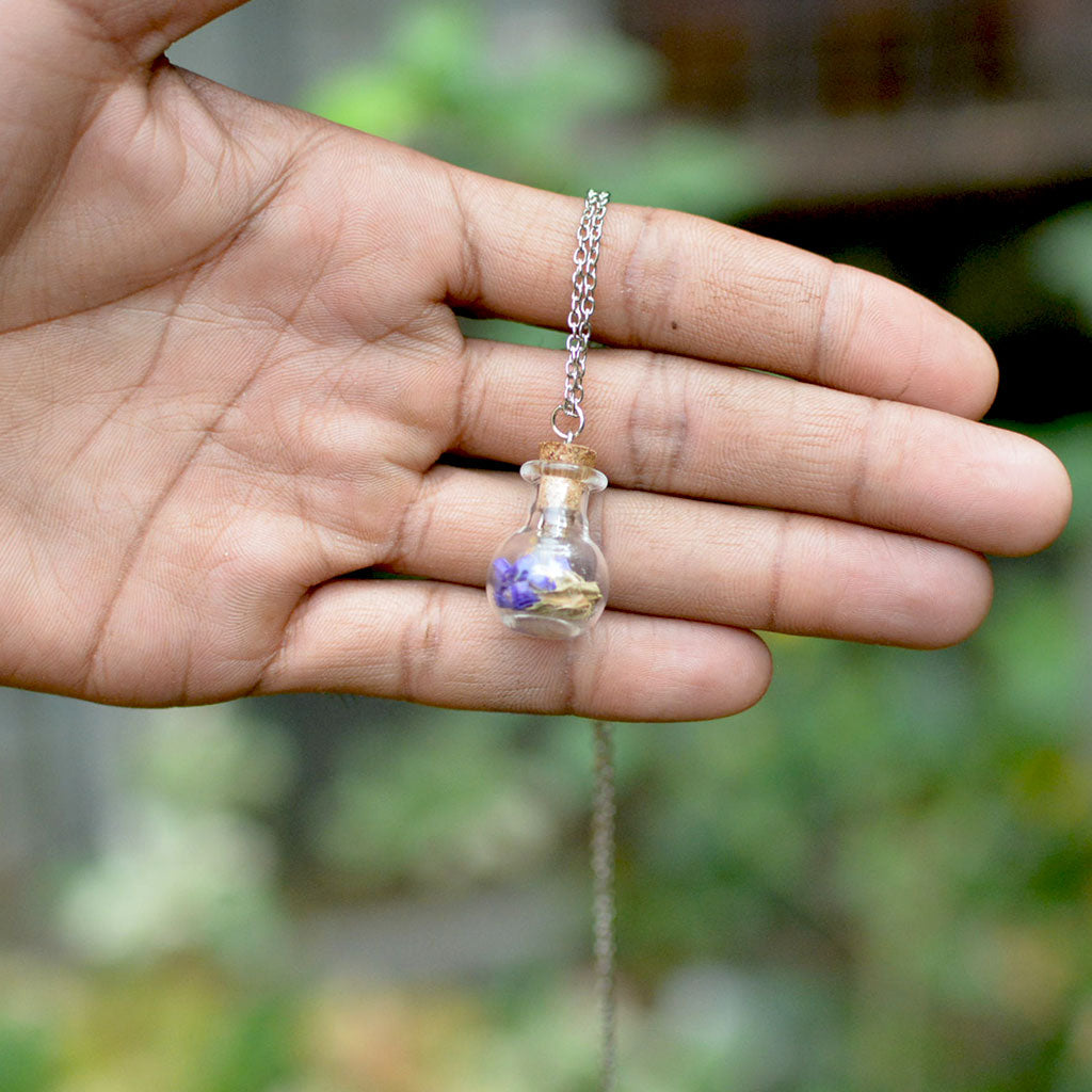 Labradorite Heart Potion Bottle Necklace – Kate Sydney Jewelry