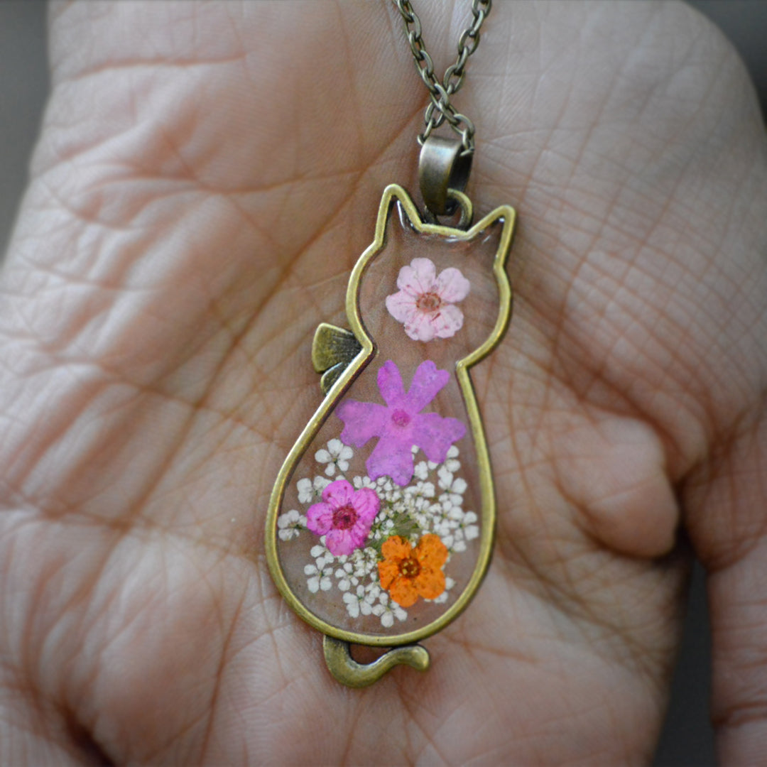 Tabby Floret Real Dried Flower Necklace - myBageecha