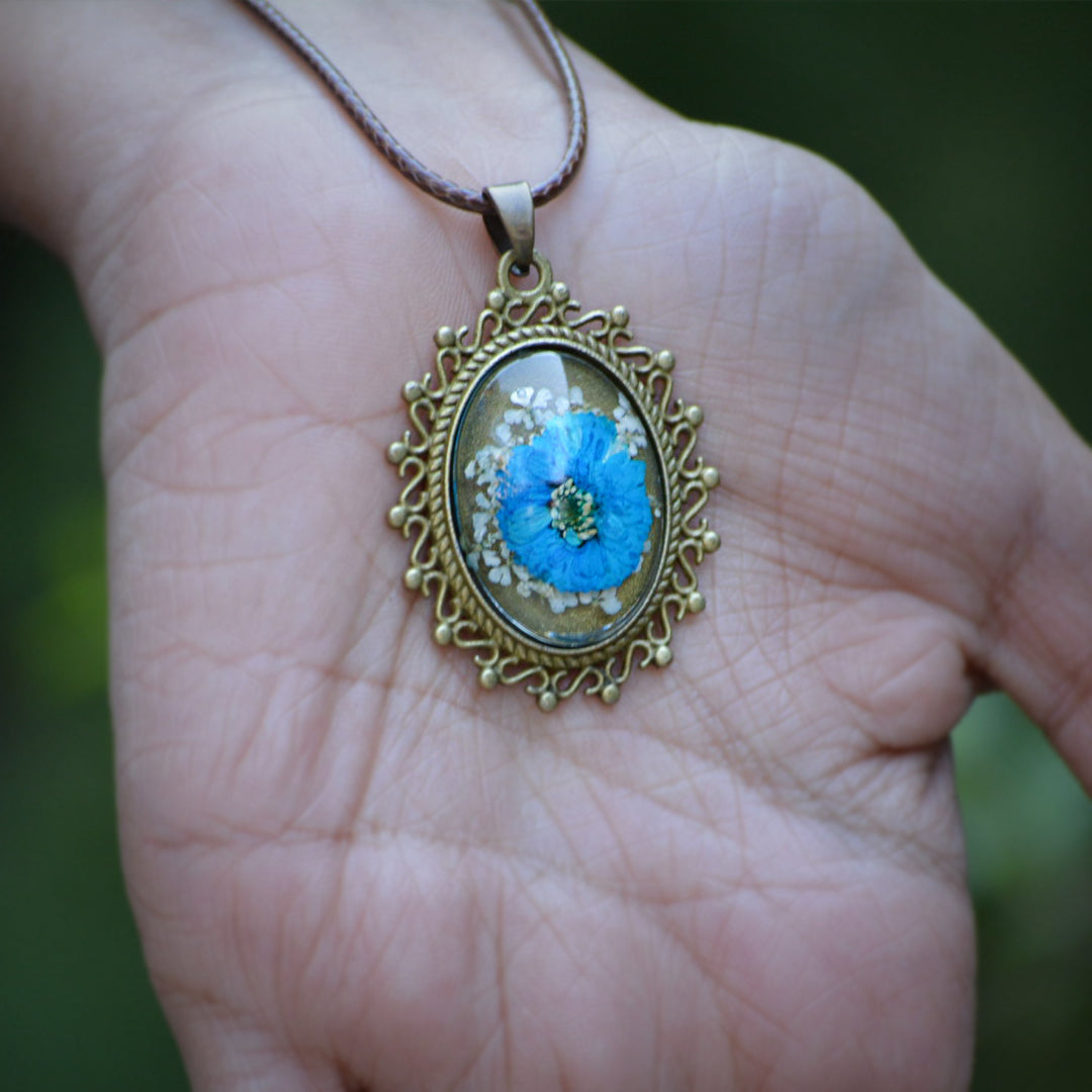 Azure Fantasia Real Dried Flower Necklace - myBageecha