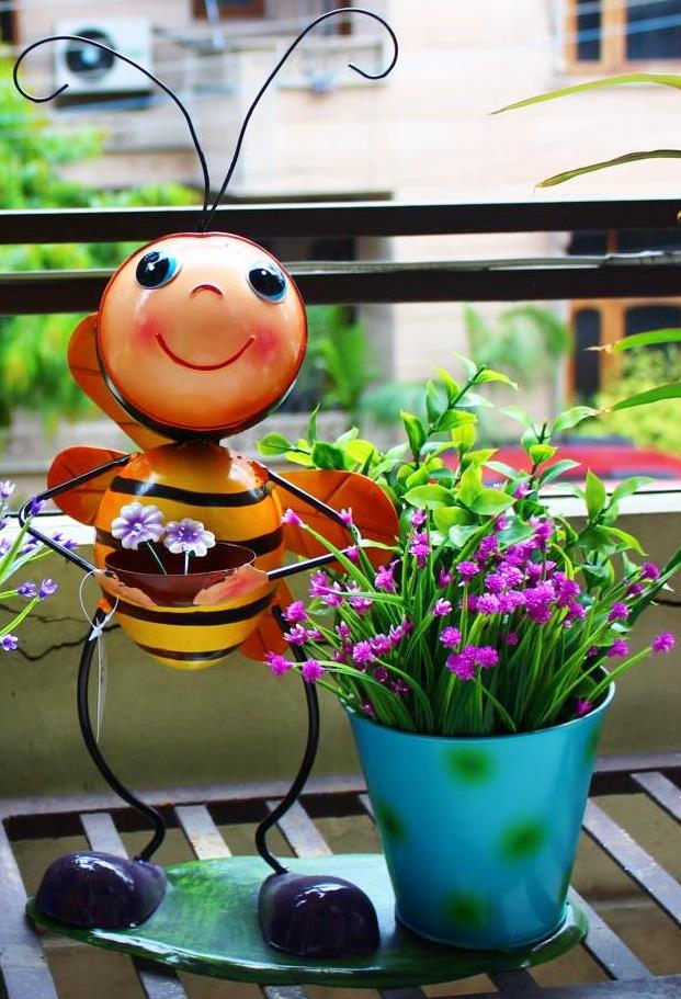 Set Of Two Bees Garden Pots - myBageecha